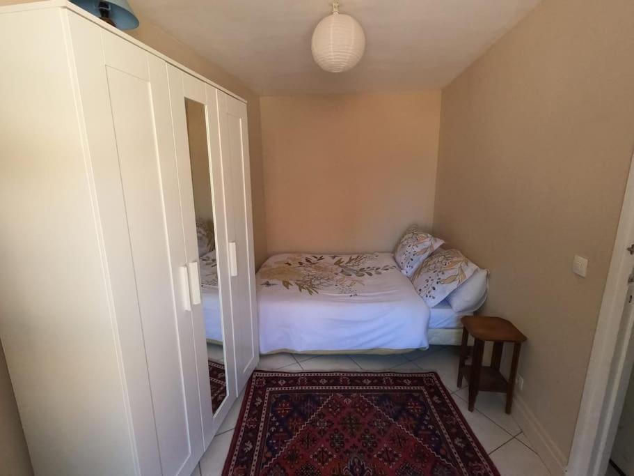 Chez Ma Petite Reine 1 Apartment Pontoise Ngoại thất bức ảnh